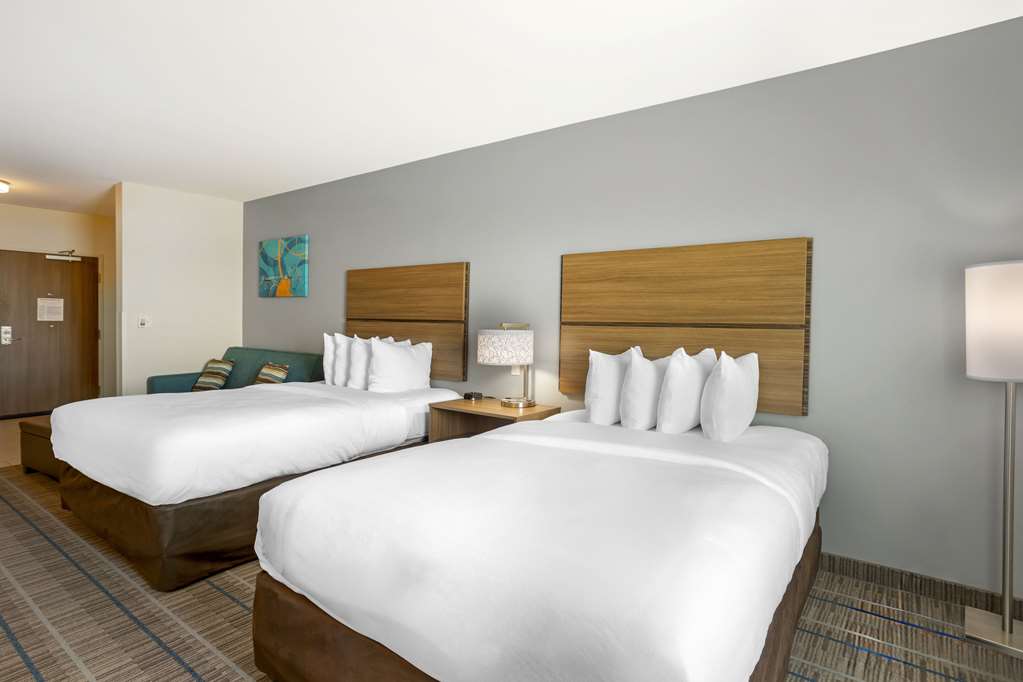 MainStay Suites North Central York - photo 22