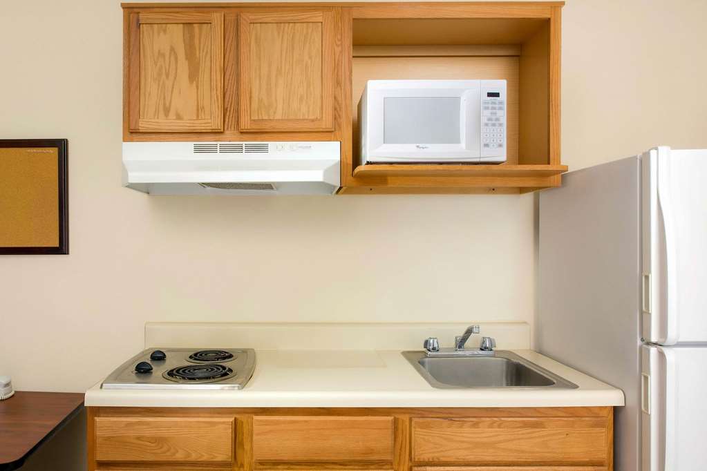 WoodSpring Suites Lincoln Northeast I 80 - photo 13