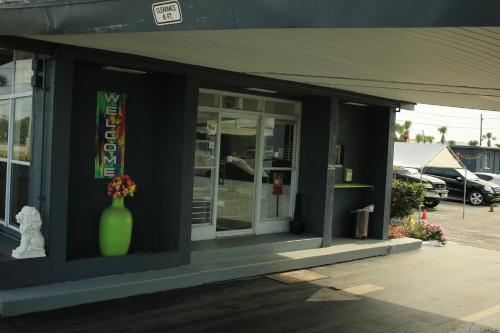 Travel Inn Fort Pierce - photo 55