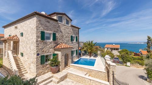 Villa Milena with Pool and Sea View — 4-Star Luxury Hotel in Umag, Croatia