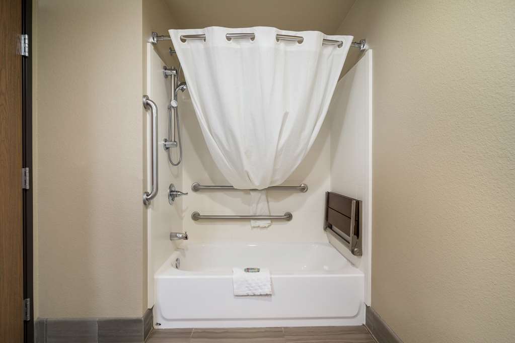 Best Western Golden Spike Inn & Suites - photo 42