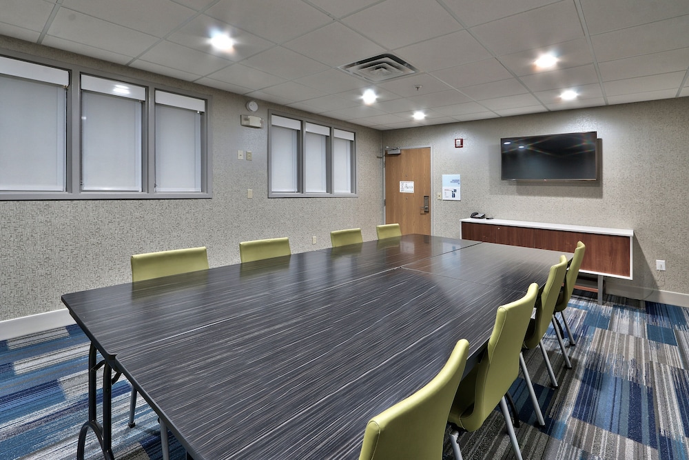 Holiday Inn Express Socorro by IHG - photo 48
