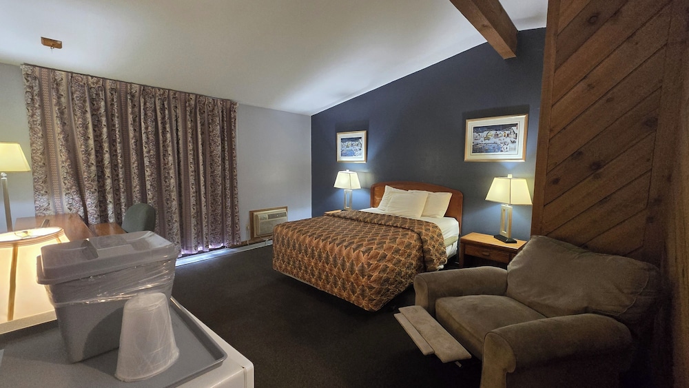 Timber Inn - photo 7