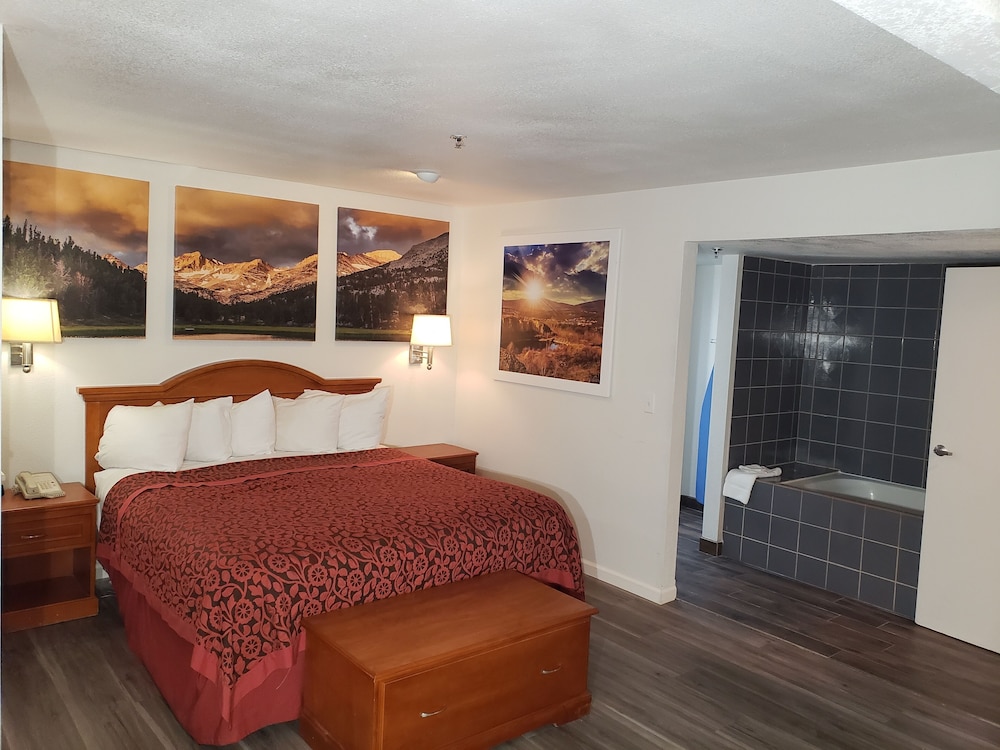 Days Inn by Wyndham Bishop - photo 8