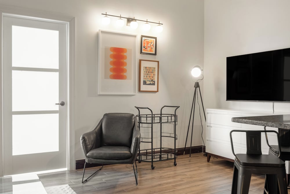 Sosuite at Independence Lofts - photo 182