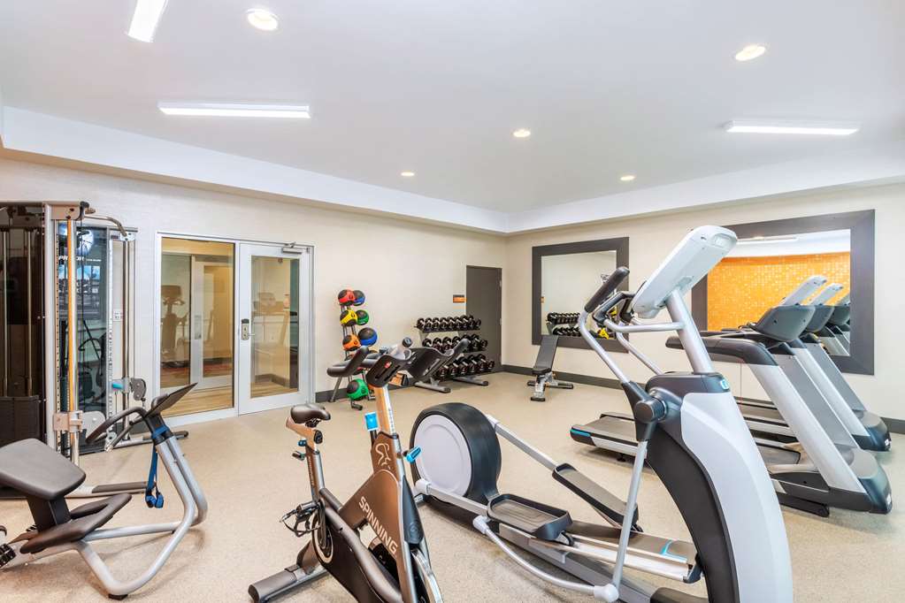 La Quinta Inn & Suites by Wyndham Bloomington - photo 16
