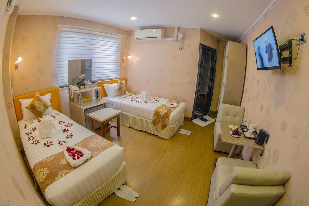 Diamond Rise Hotel Mandalay in Mandalay, Myanmar