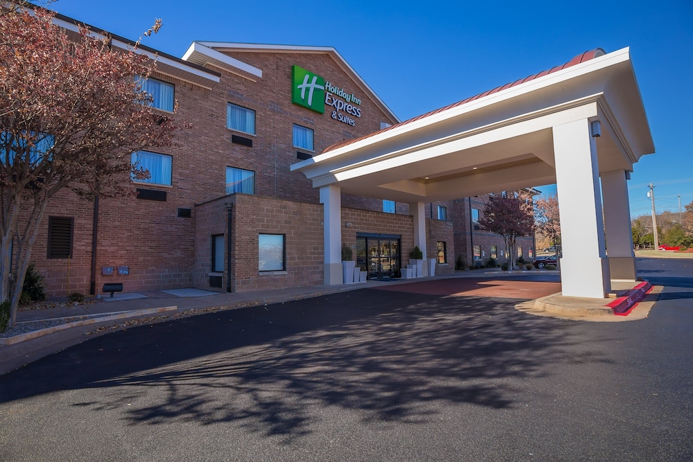Holiday Inn Express Hotel & Suites Edmond by IHG - photo 62
