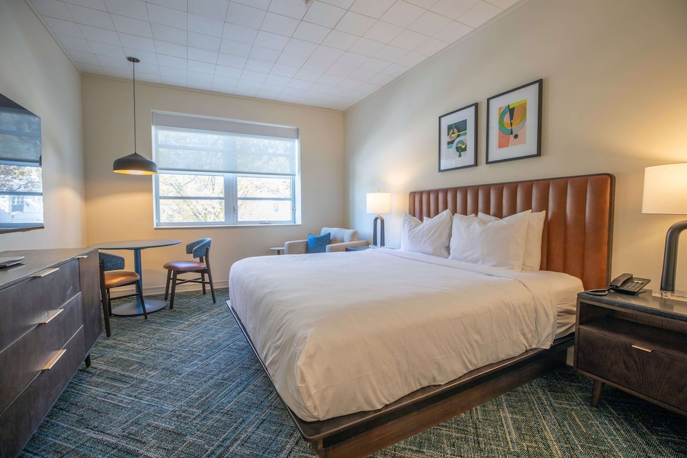 The Holbrook Hotel - photo 11