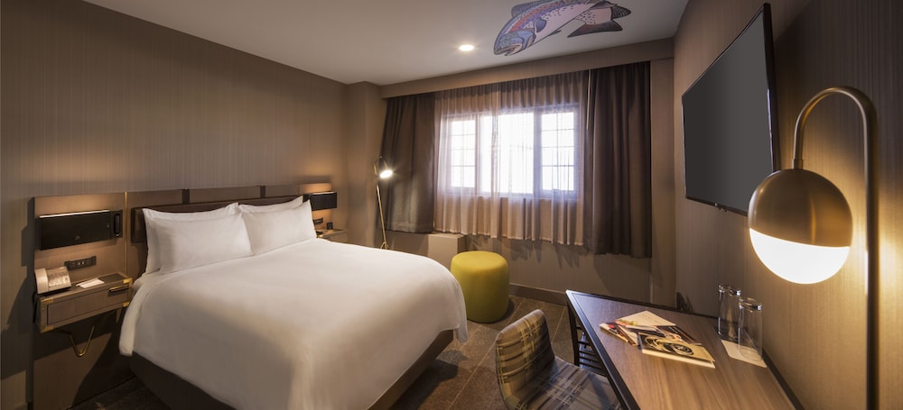 Renaissance Reno Downtown Hotel & Spa - photo 13