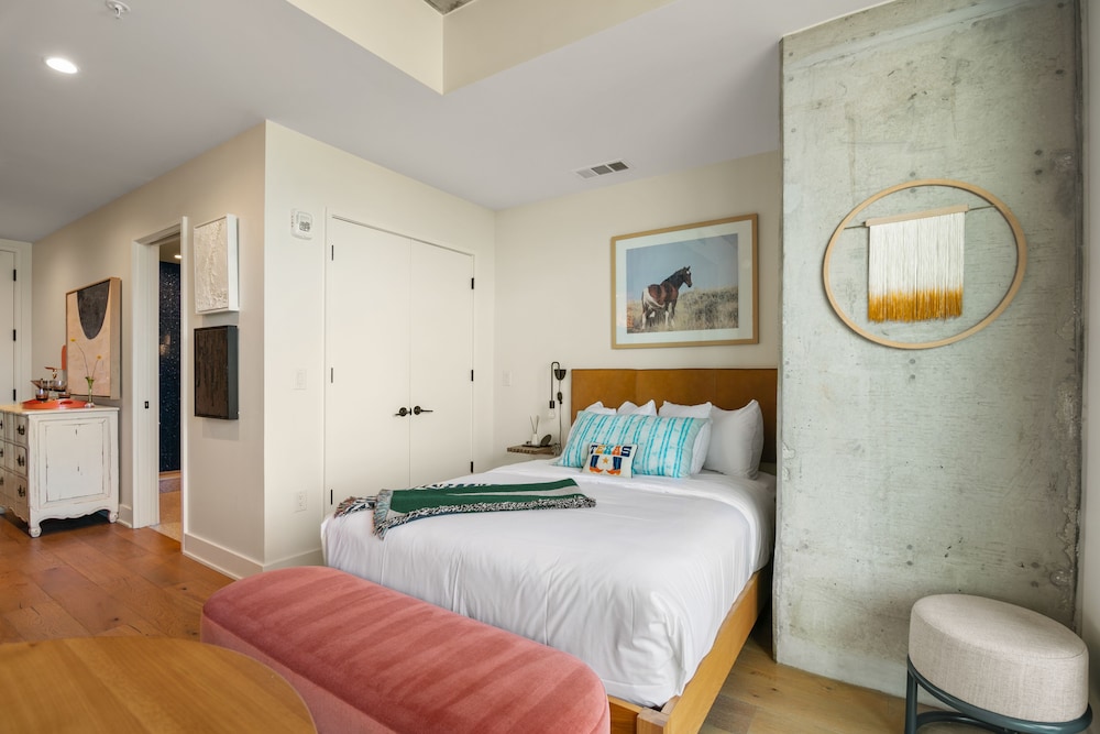 Austin Condo Hotel - photo 41