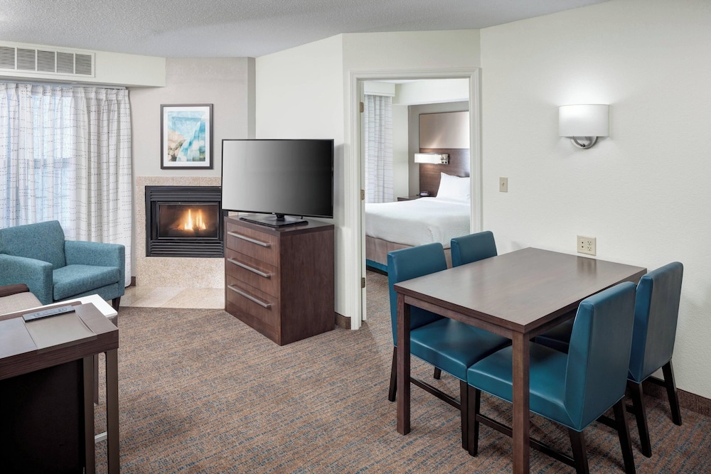 Residence Inn by Marriott Kansas City Country Club Plaza - photo 10