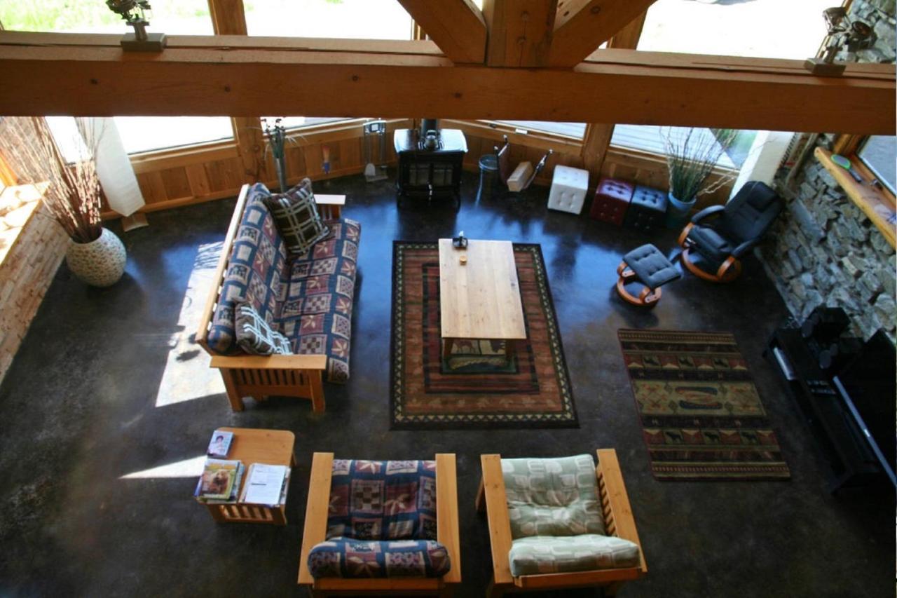 Ldr Lodge Last Dollar Ranch — Smithers — photo 4