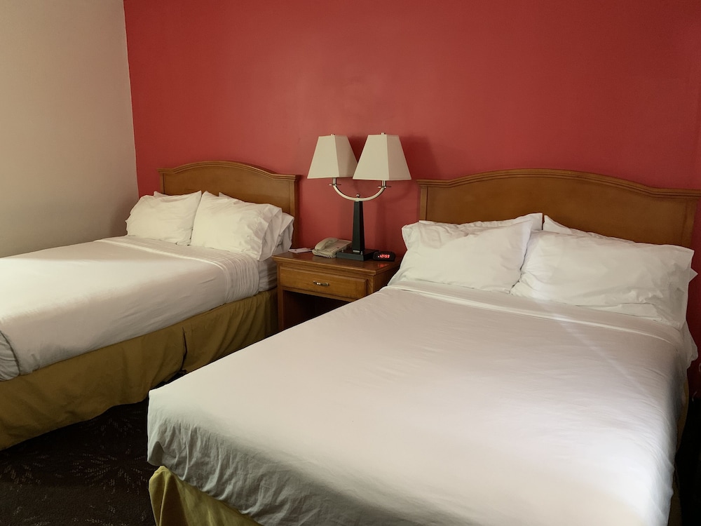 Ramada by Wyndham Santa Fe - photo 6