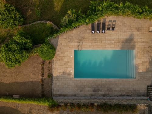 HostWise Quiet & Modern Villa with Pool & River — 4-Star Luxury Hotel in Tabua, Portugal