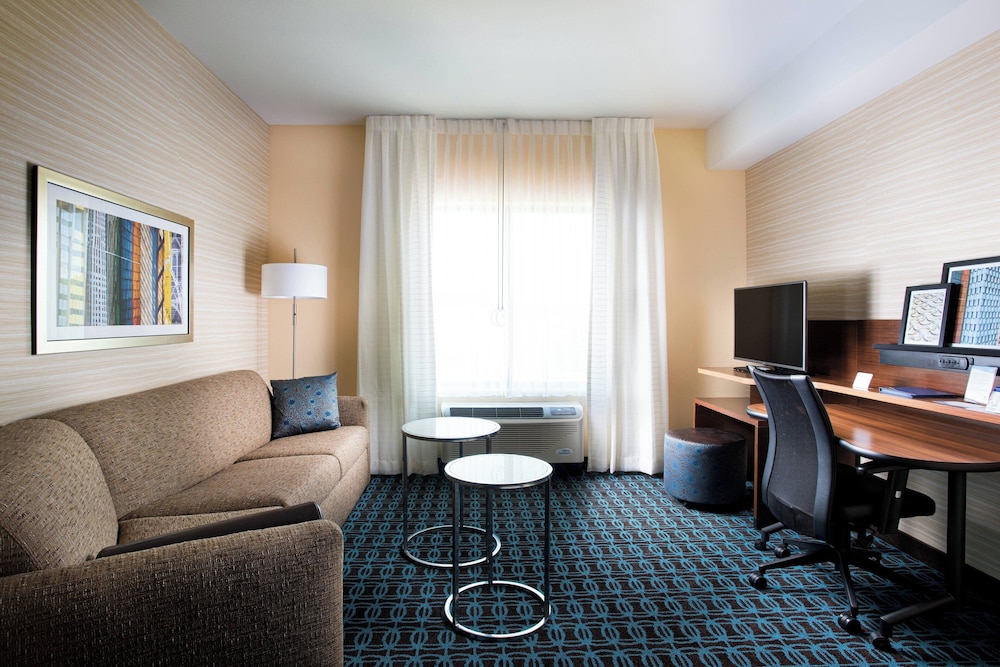 Fairfield Inn & Suites Rochester Mayo Clinic Area St. Marys - photo 12