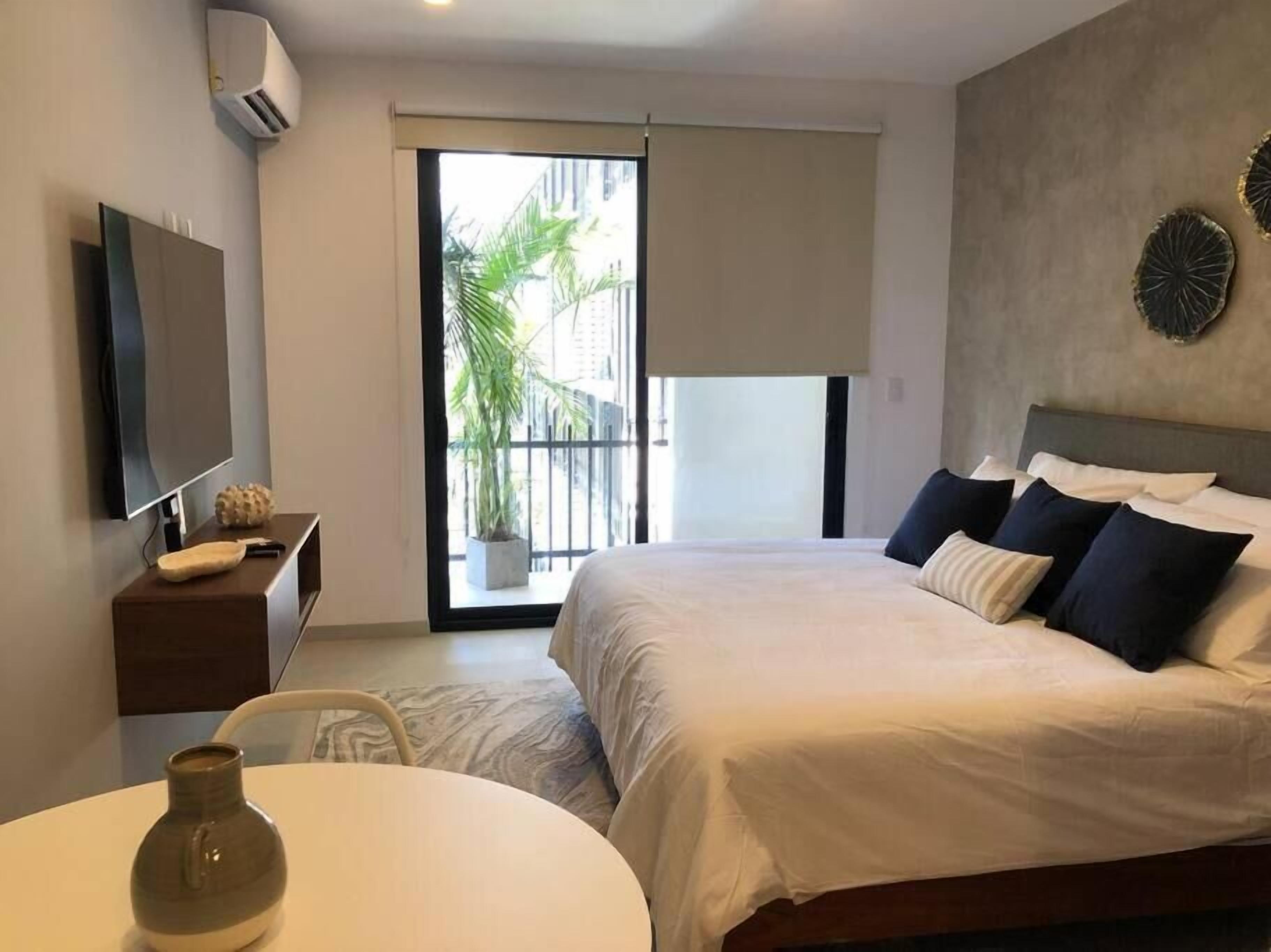 Deluxe Studio Aparment Mamitas Zone — 4-Star Luxury Hotel in Playa Del Carmen, Mexico