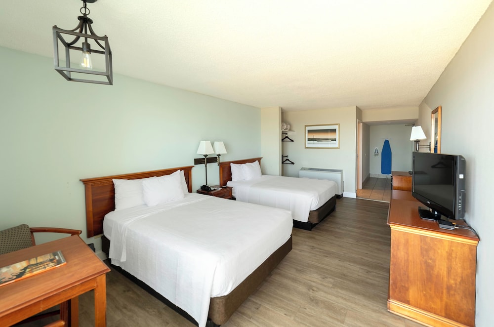Oceanfront Inn - photo 14