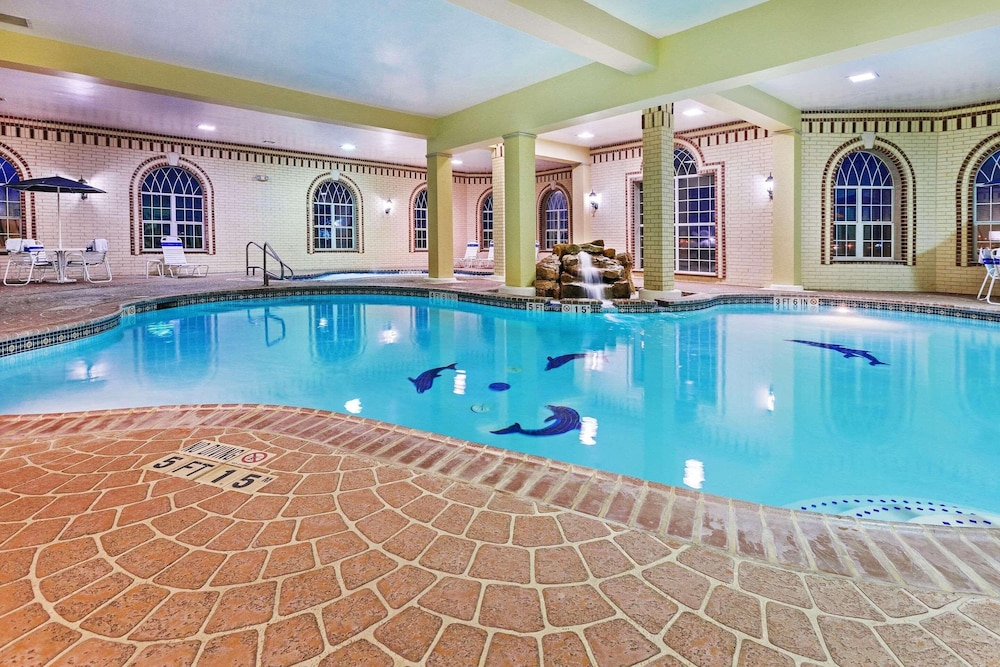 Country Inn & Suites by Radisson Amarillo I 40 West TX - featured photo