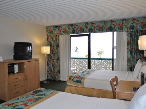 The Diplomat Family Motel - photo 52