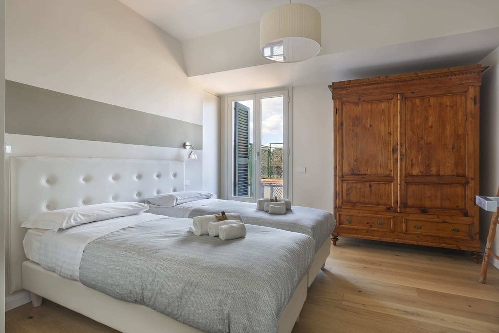 Penthouse with big terrace in Oltrarno — 4-Star Luxury Hotel in Florence, Italy
