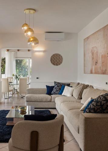 Luxury townhouse with panoramic Como lake views by Aura Luxury Collection — 4-Star Luxury Hotel in Carate Urio, Italy