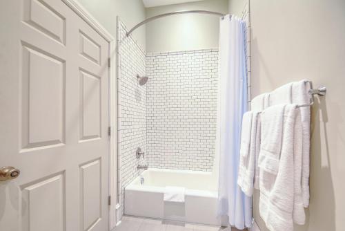 The Harkness Hotel - photo 18