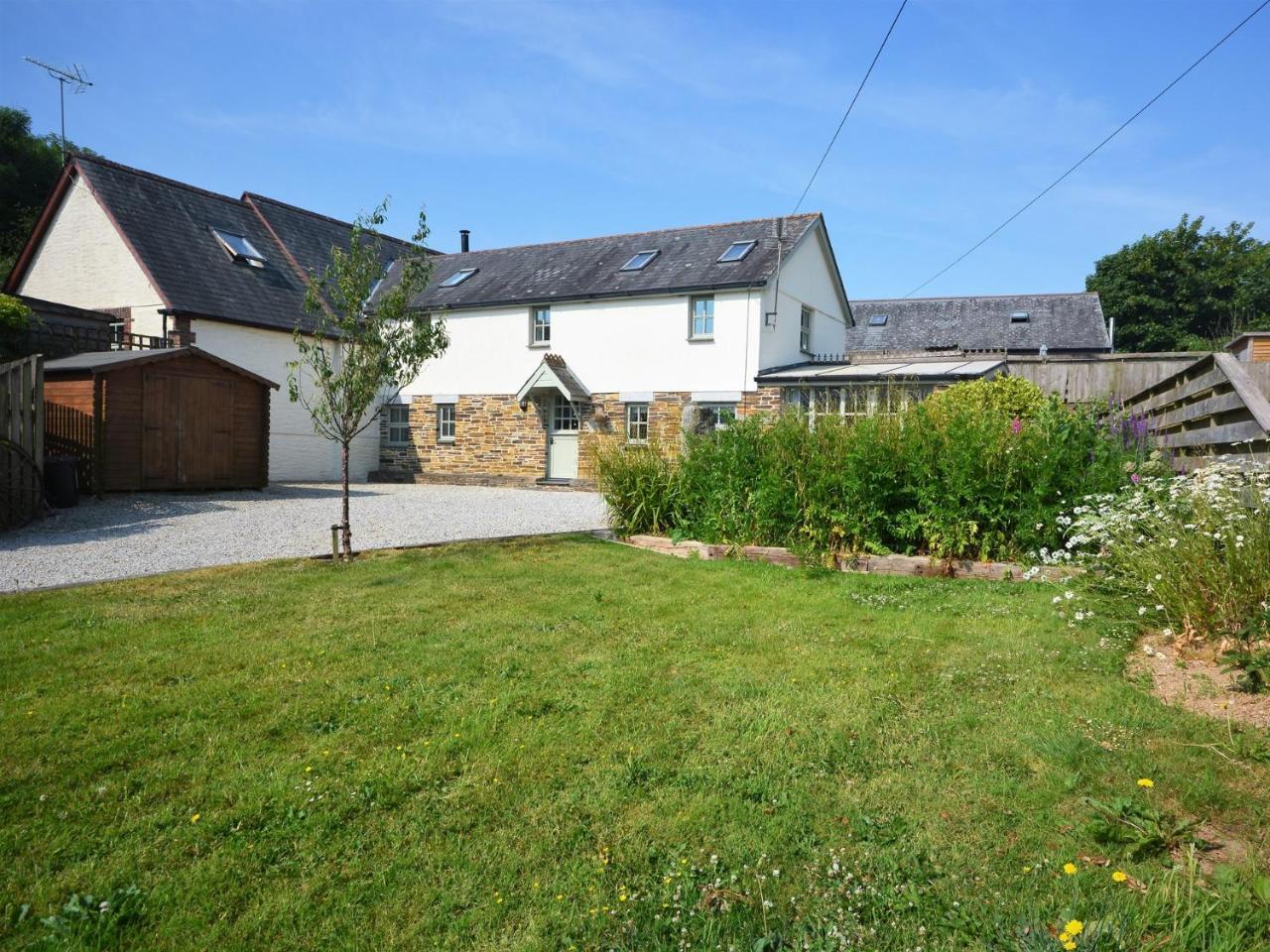 3 Bed in Ruthvoes 82405 in Saint Columb Major, United Kingdom