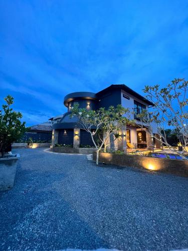 LA Villas Kuantan Private Pool Near Beach BBQ Karaoke — 4-Star Luxury Hotel in Kuantan, Malaysia