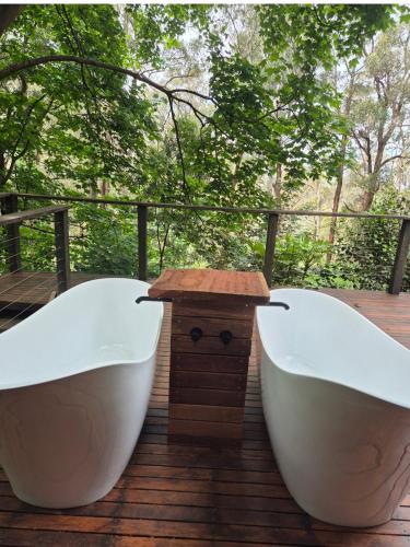 Romantic Getaway 2 luxe outdoor baths - last minute hotel in Mount Macedon