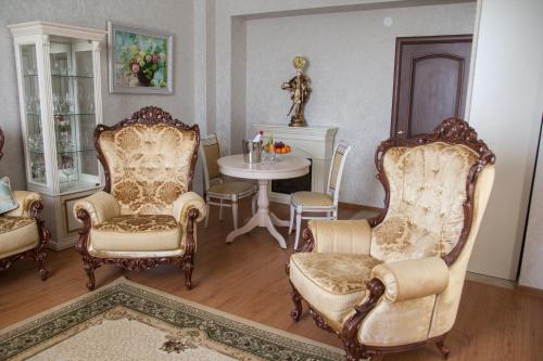 Absolyut Hotel — hotel in Oktyabr'skiy