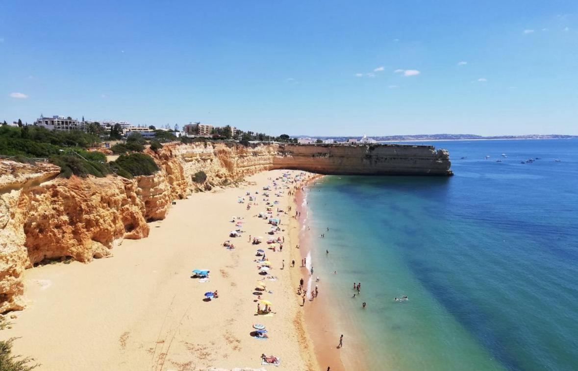 135 Beach Villa — 4-Star Luxury Hotel in Porches, Portugal