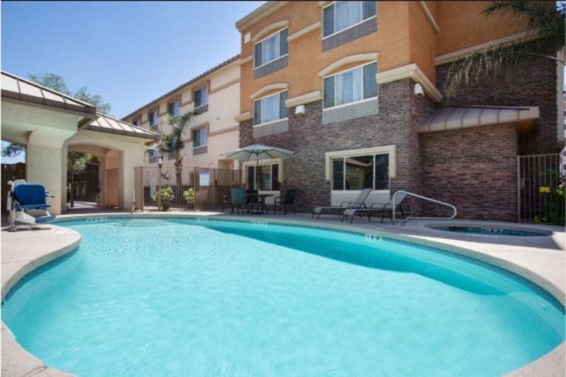 Holiday Inn Phoenix Tempe - photo 5