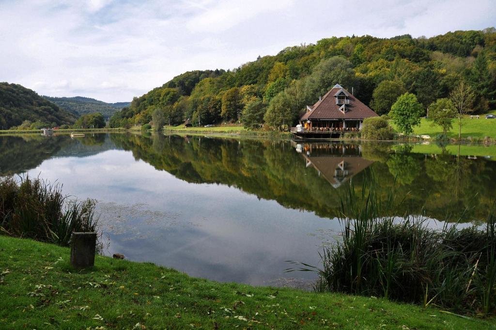 Eifel & See Ferienhäuser am Waldsee Rieden Eifel — Rieden — photo 2