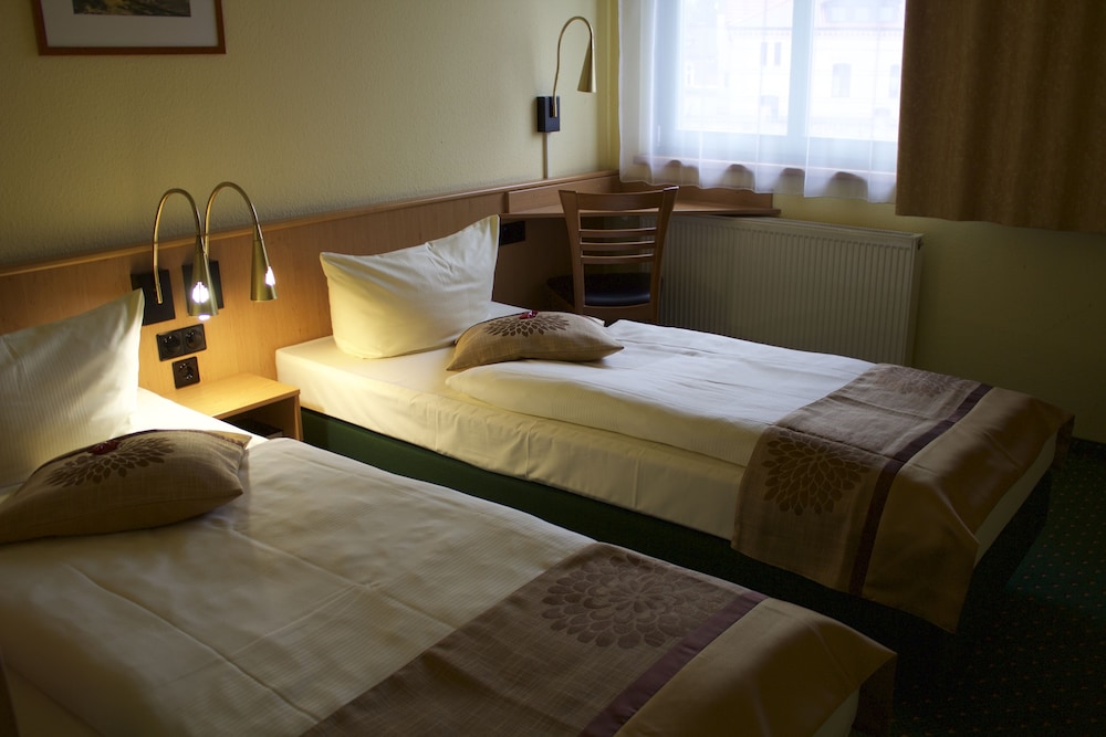 Acron Hotel - carbon neutral hotel in Wittenberg