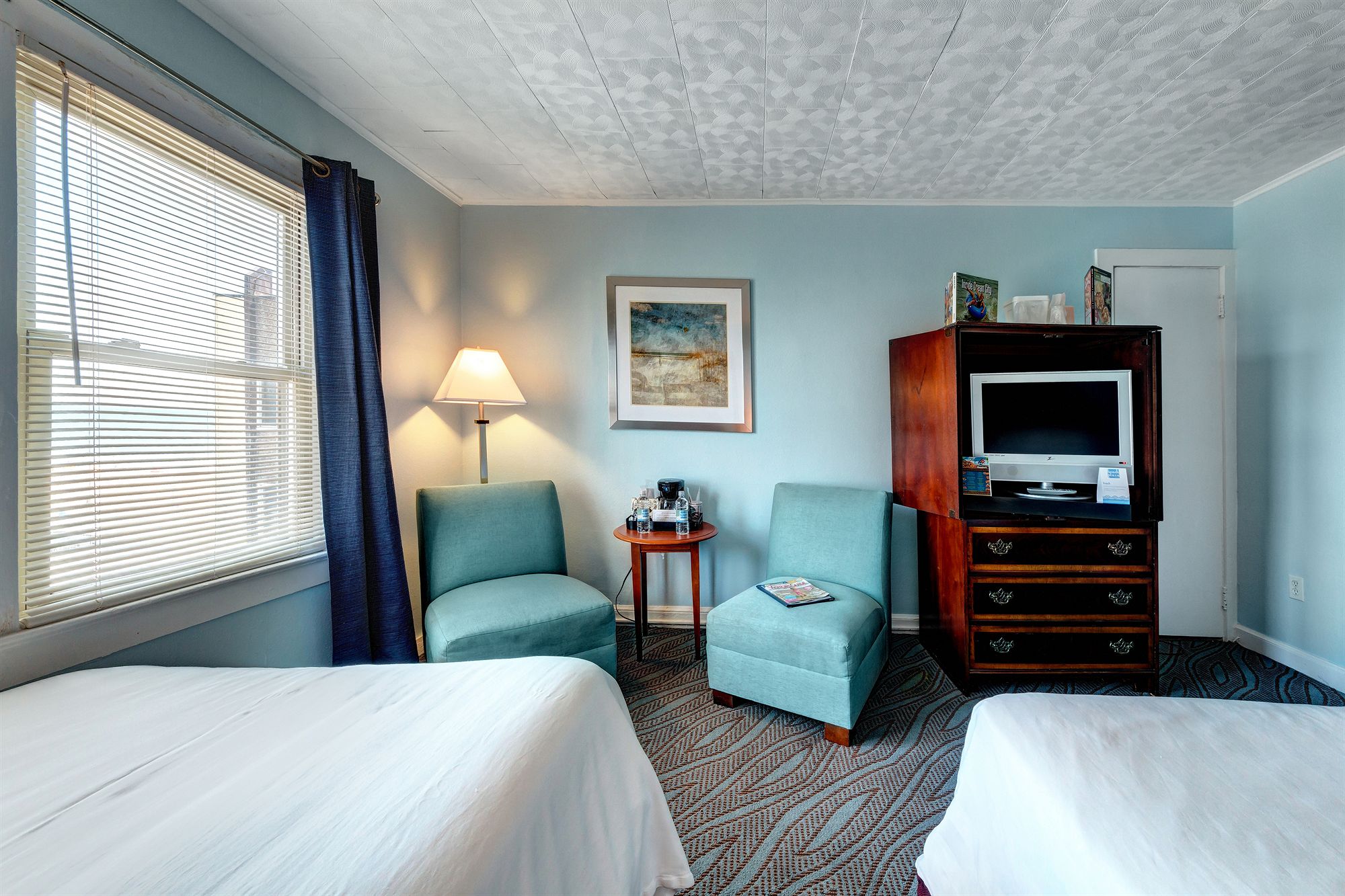 Beach Plaza Hotel - photo 12