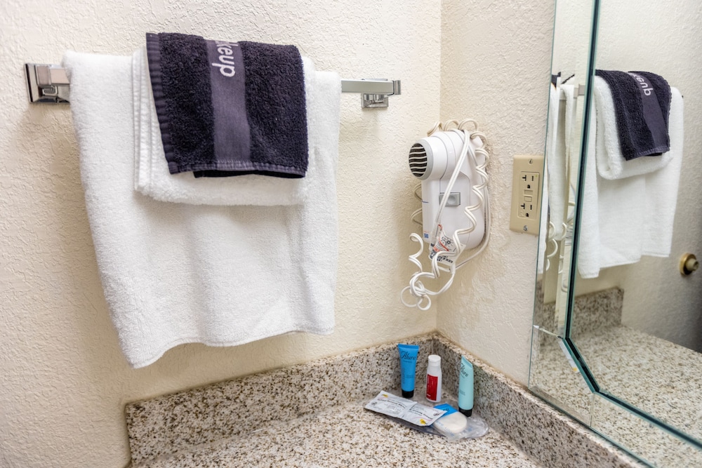 Savannah House Hotel - photo 36