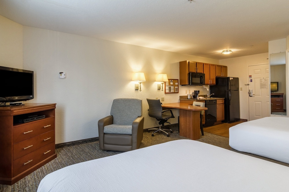 Candlewood Suites Jacksonville East Merril Road by IHG - photo 9