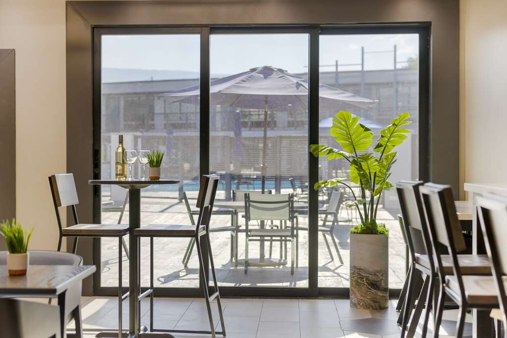 Aiden by Best Western South Reno - photo 10