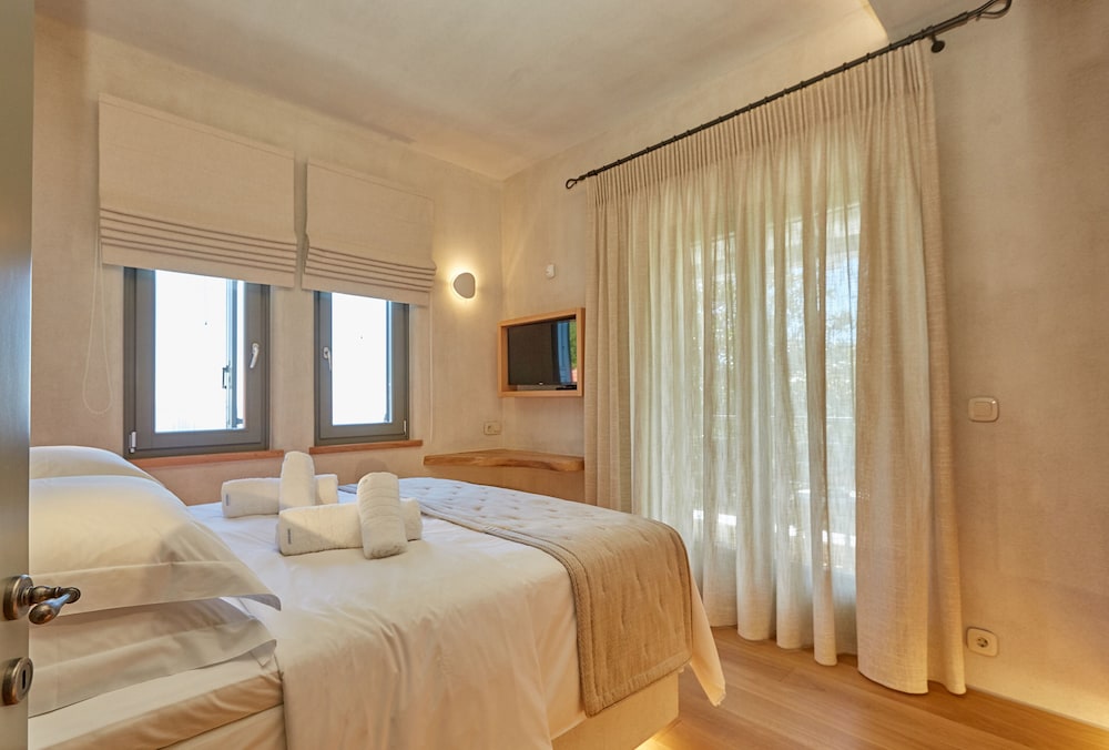 Sunrise Garden Hills — 4-Star Luxury Hotel in Zagora, Greece