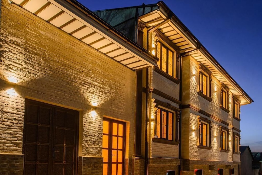 Usman - carbon neutral hotel in Samarkand