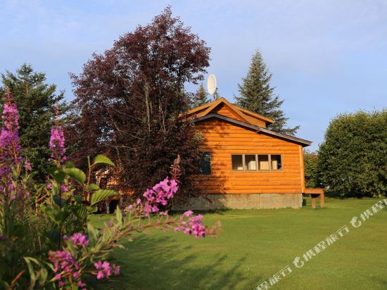 Wise Old Hunter Lodge — 4-Star Luxury Hotel in Anchor Point, United States
