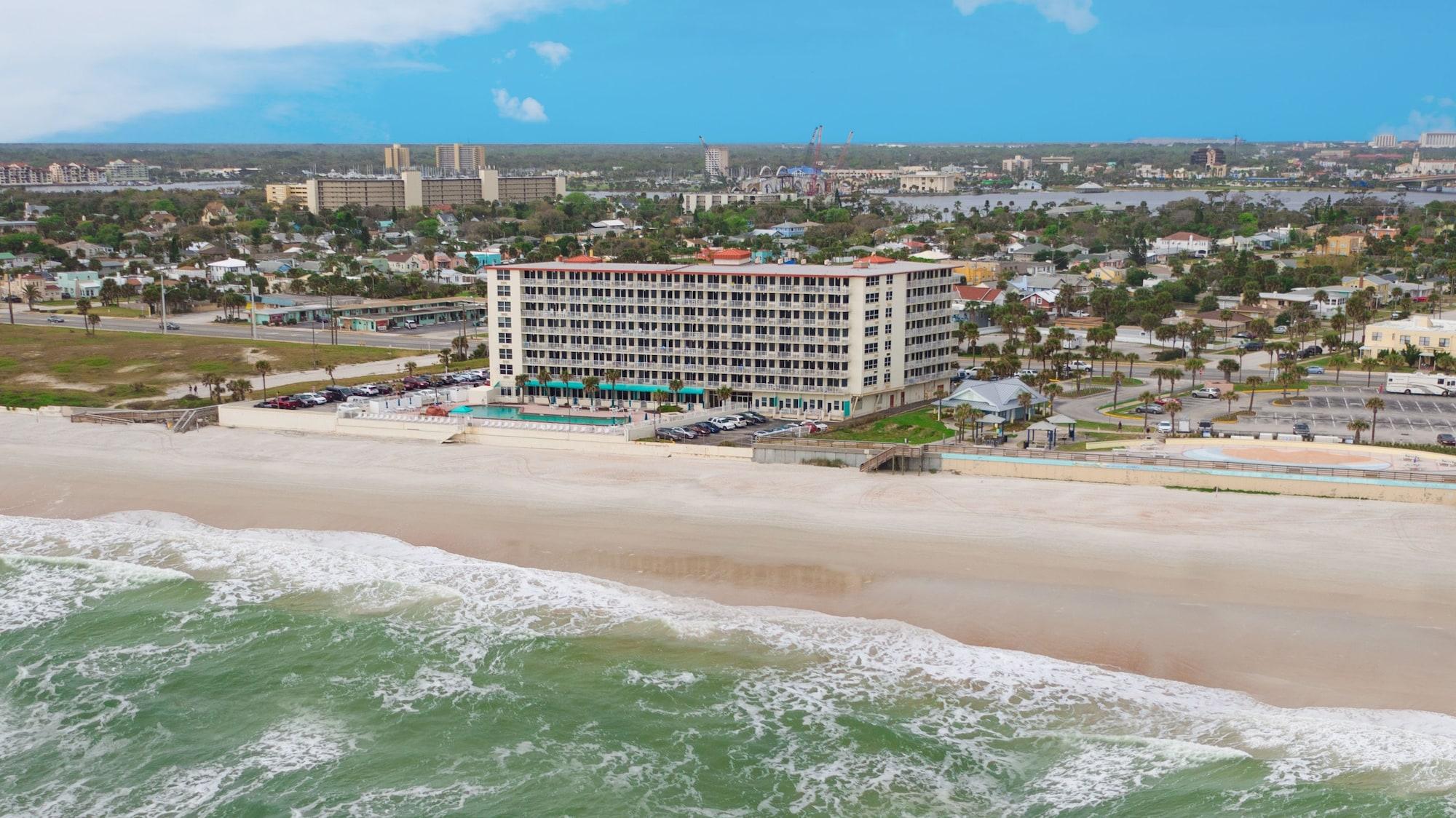 Harbour Beach Oceanfront Resort - photo 5