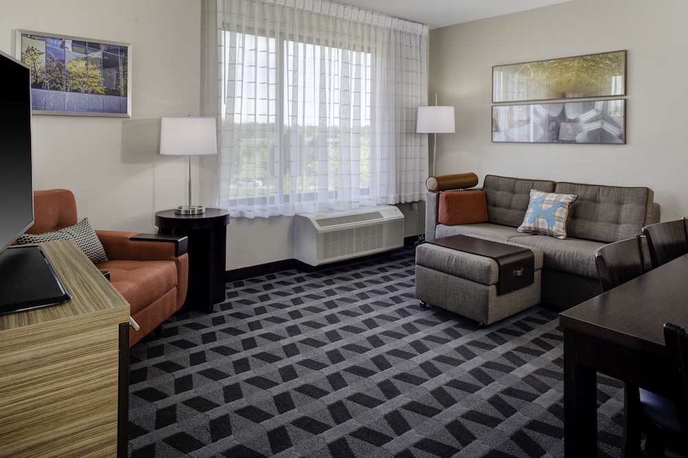 TownePlace Suites by Marriott Detroit Canton - photo 7