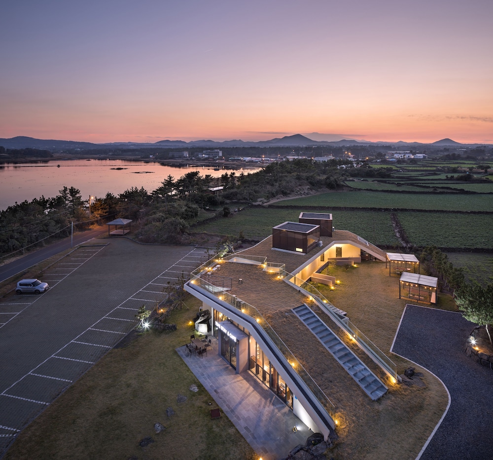 Jimi Stay - carbon neutral hotel in Jeju City