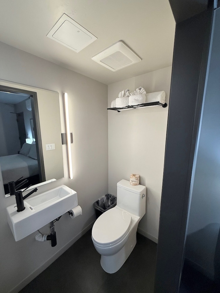 City24 Hotel Little Italy Mission Hills - photo 30