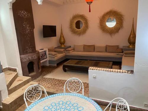 Ryad de Charme Authentique Piscine Calme — 4-Star Luxury Hotel in Marrakesh, Morocco