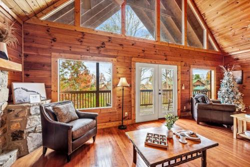 Blue Ridge Retreat - last minute hotel in Pigeon Forge