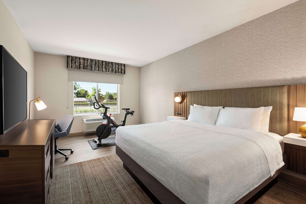Hampton Inn by Hilton Stockton - photo 11