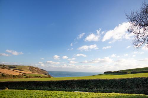 Spectacular Sea View Retreat — 4-Star Luxury Hotel in Fowey, United Kingdom